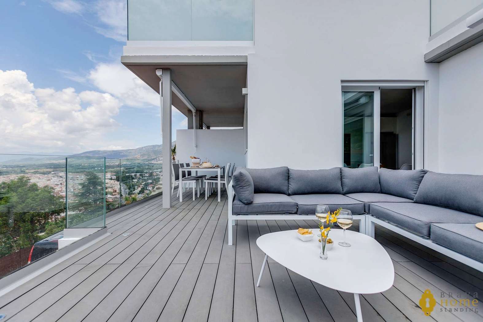 BEAUTIFUL NEW HOUSE WITH SEA VIEWS FOR SALE IN ROSAS