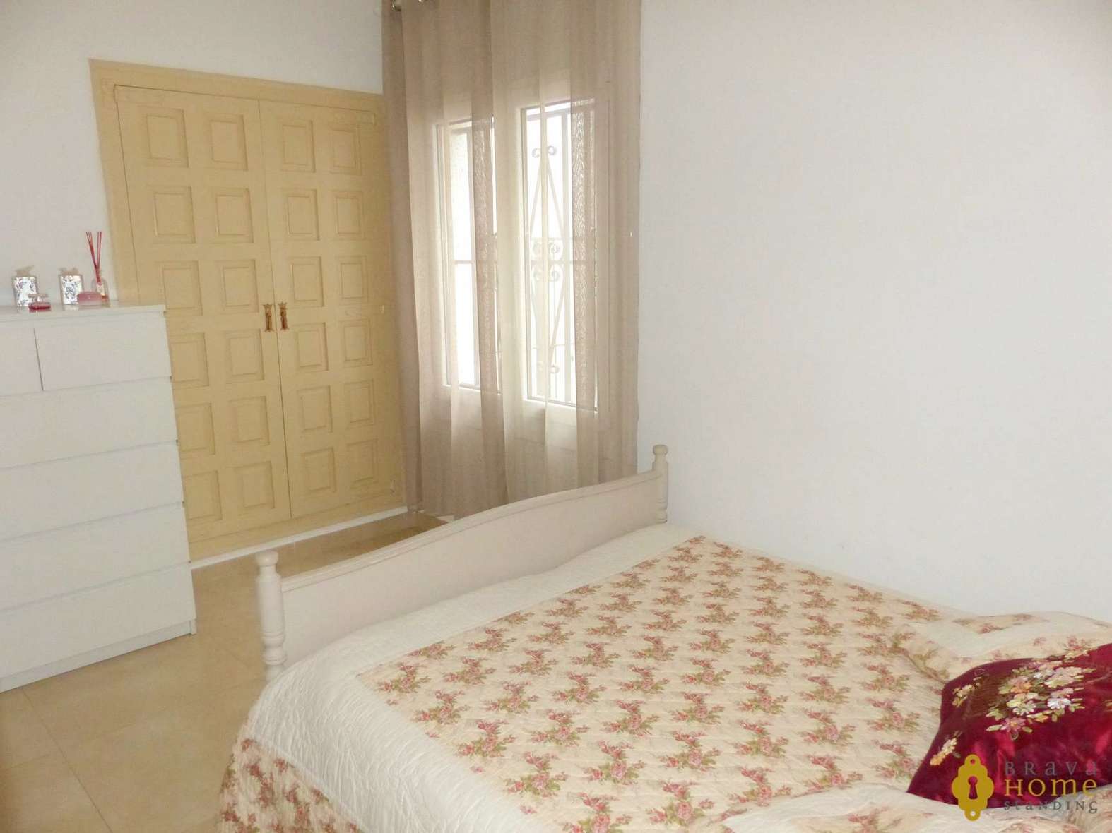 Bel appartement avec vue mer en vente à Rosas