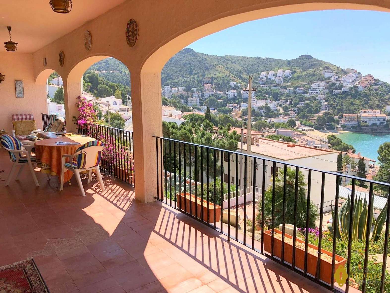 Casa con encanto a tan solo 150 metros de la playa de Canyelles Petites