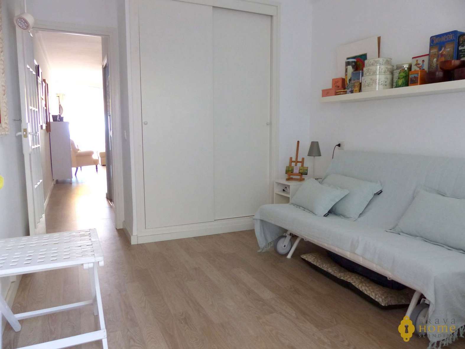 Espléndido apartamento en 1era linea de mar con garaje privado en Rosas