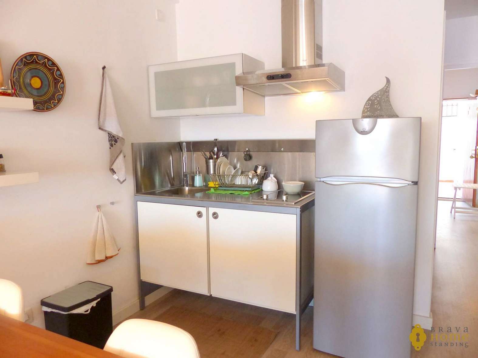 Espléndido apartamento en 1era linea de mar con garaje privado en Rosas
