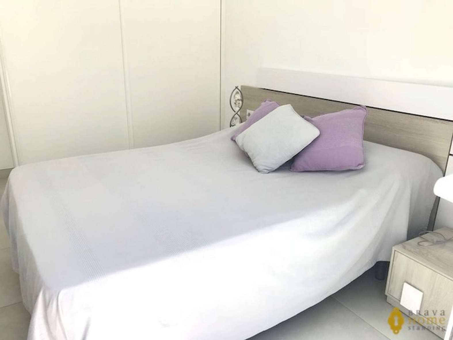 Hermosa villa reformada con jacuzzi en venta en Rosas Santa Margarita