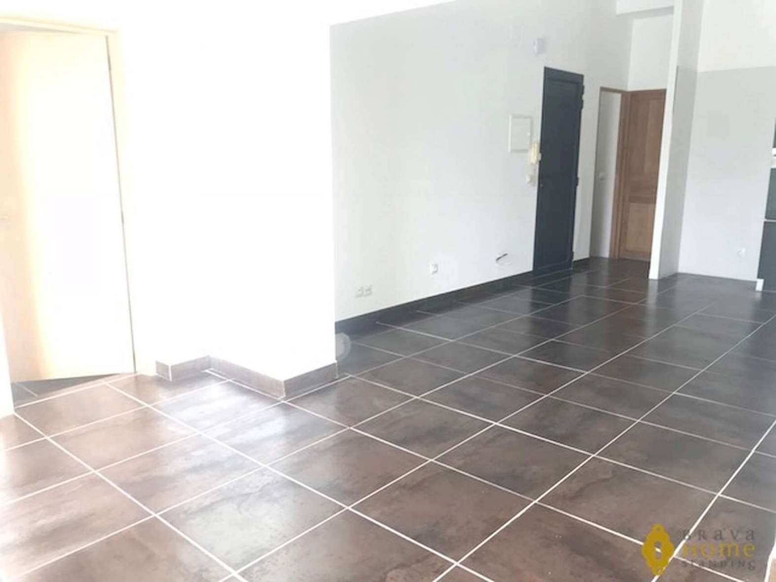 Deux maisons avec amarre au canal large avec piscine, en vente à Empuriabrava
