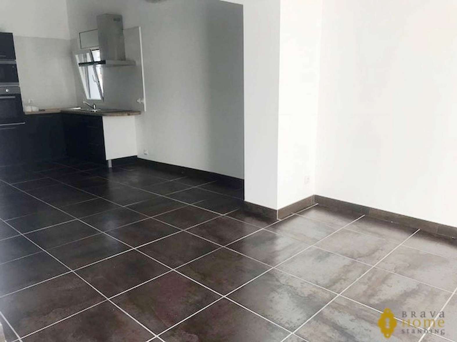 Deux maisons avec amarre au canal large avec piscine, en vente à Empuriabrava