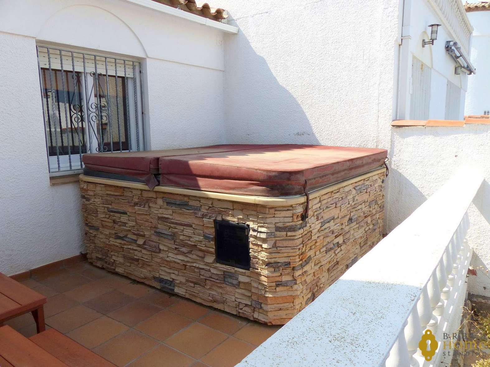 Bonica casa amb amarratge en venda a Empuriabrava