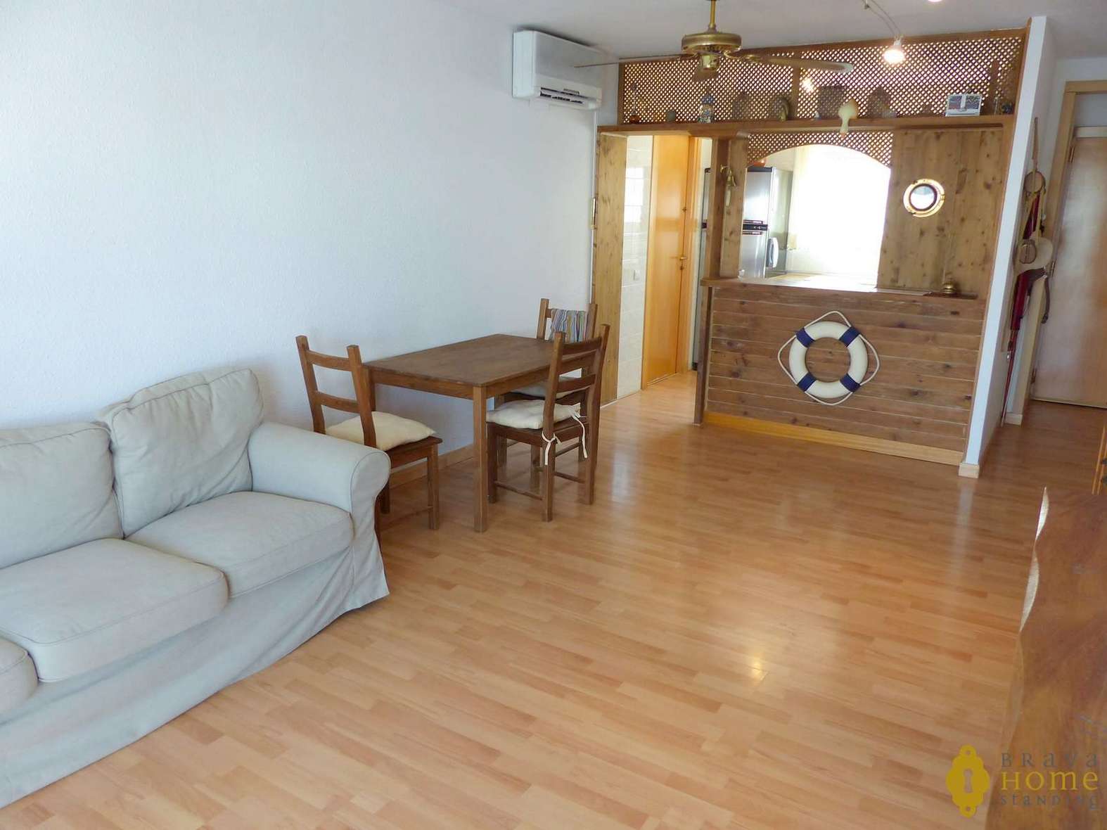 Bonica casa amb amarratge en venda a Empuriabrava