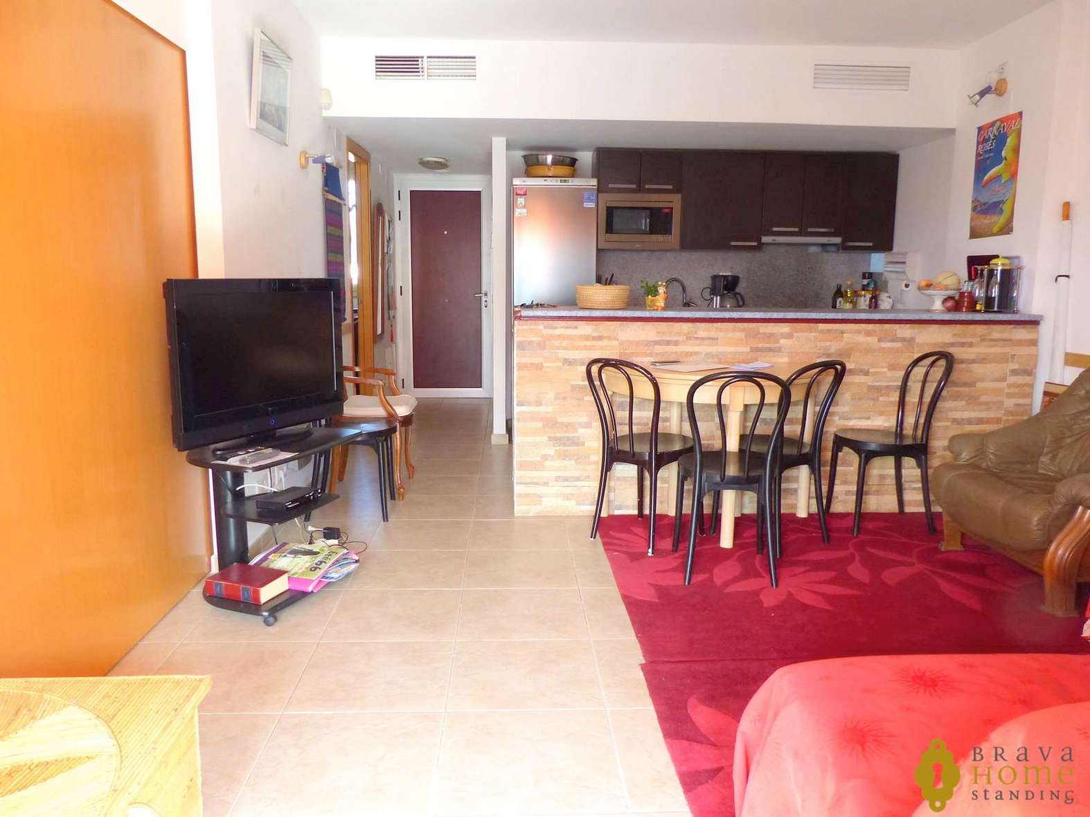 Apartamento reciente vistas al canal y parking venta Santa Margarita