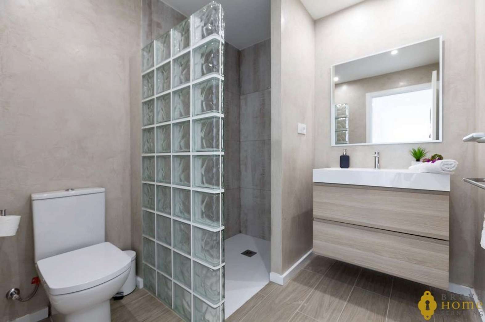 Maison neuve avec vue mer exceptionnelle, proche du centre ville de Rosas, en vente
