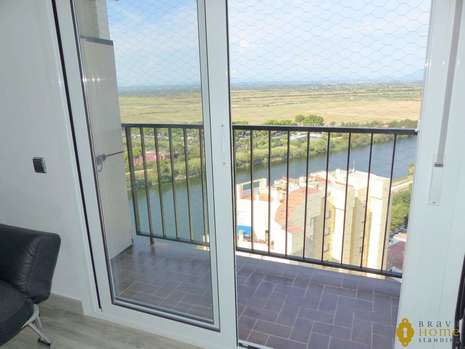 Magnifico estudio cabina cerca de la playa, en venta en Empuriabrava