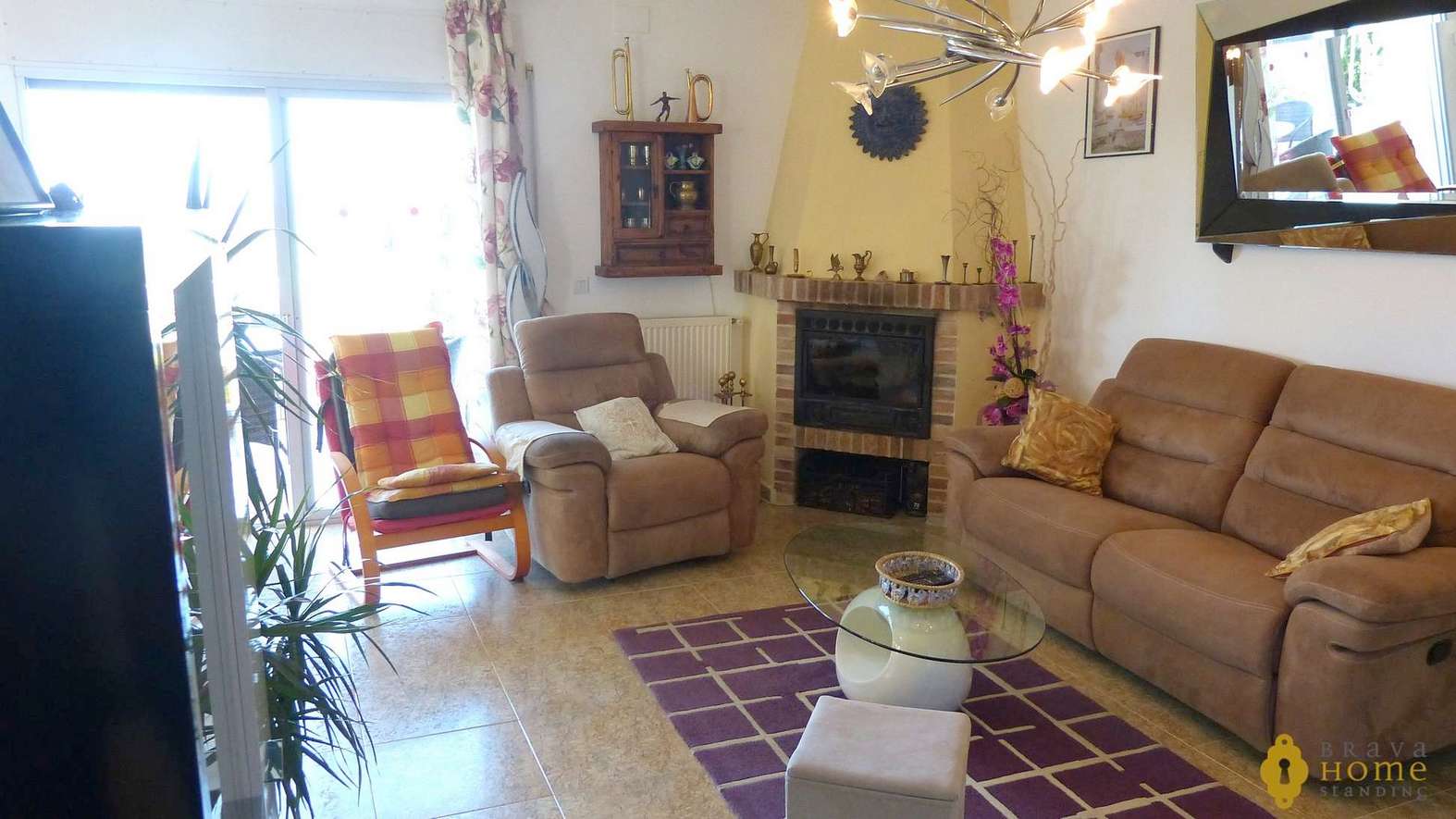 Beautiful villa with views over the Bay of Roses,  for sale in Palau Saverdera