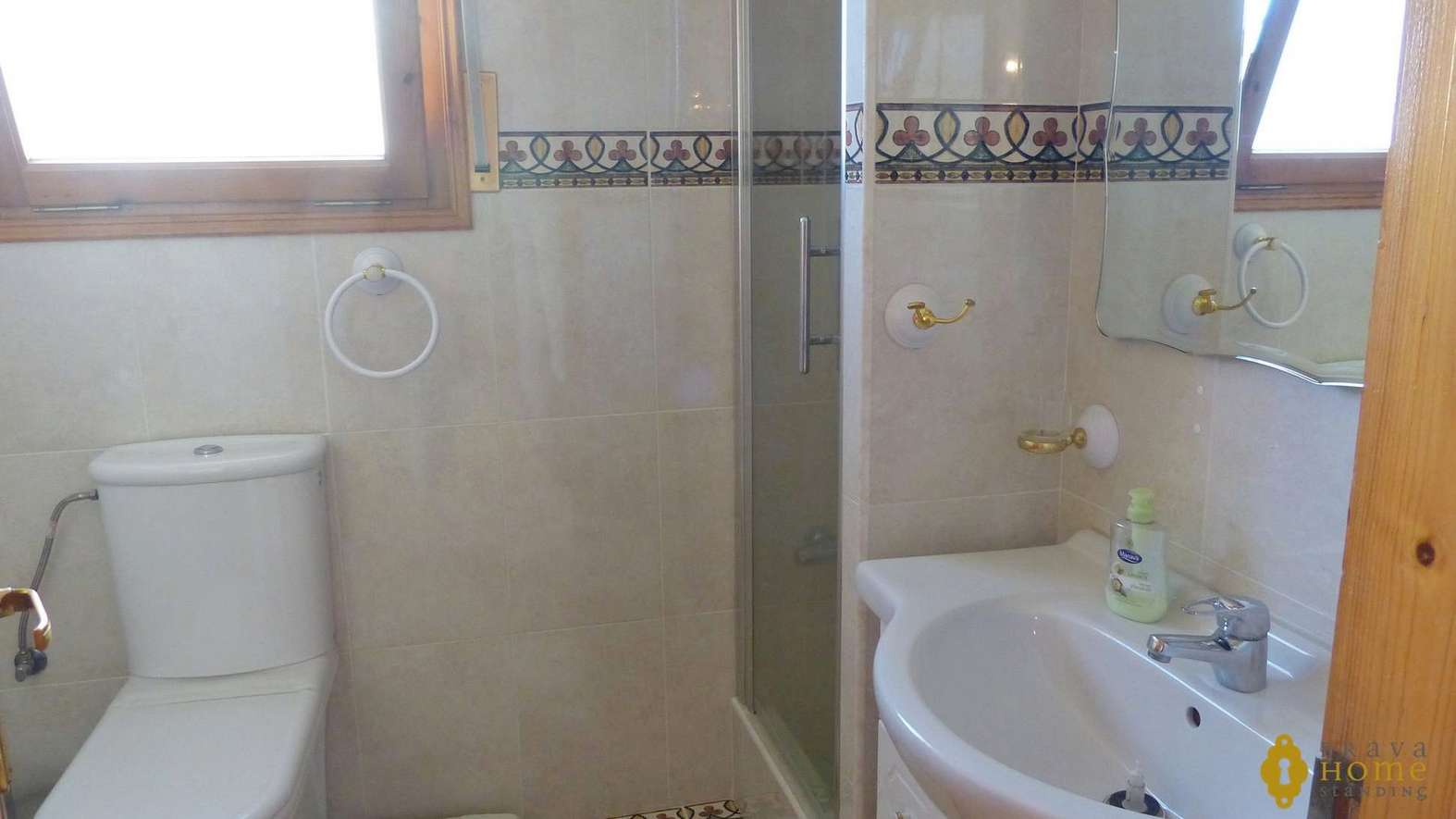 Beautiful villa with views over the Bay of Roses,  for sale in Palau Saverdera