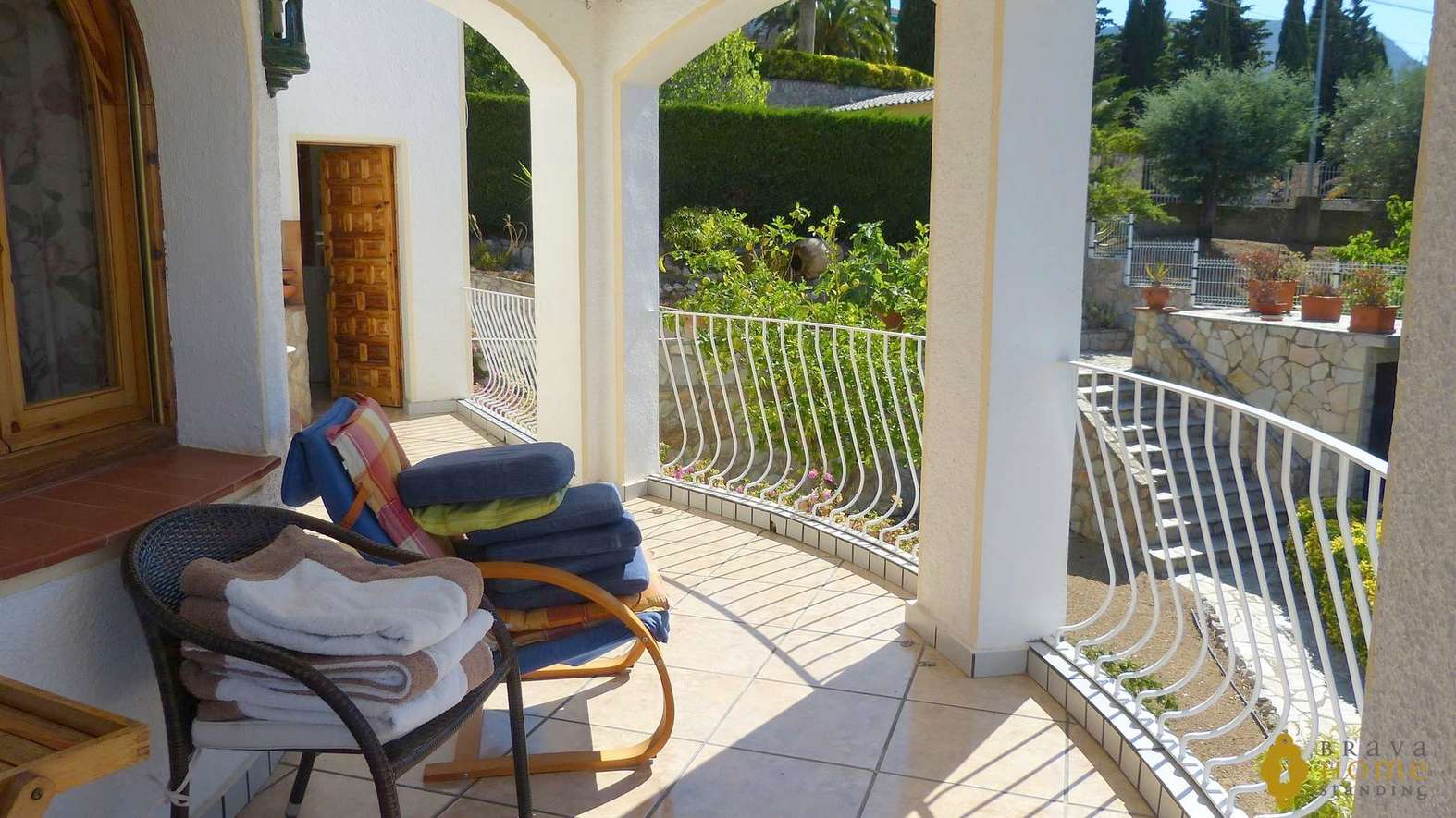 Belle villa avec vue sur la baie de Roses à vendre à Palau Saverdera