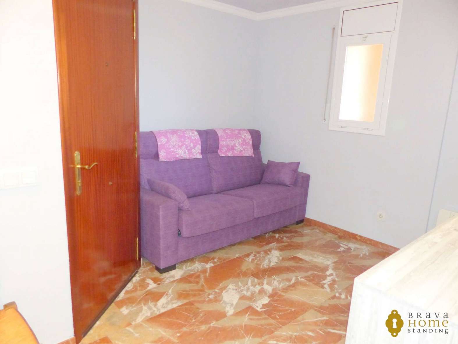 Luxurious penthouse in 1st line of sea, for sale in Empuriabrava