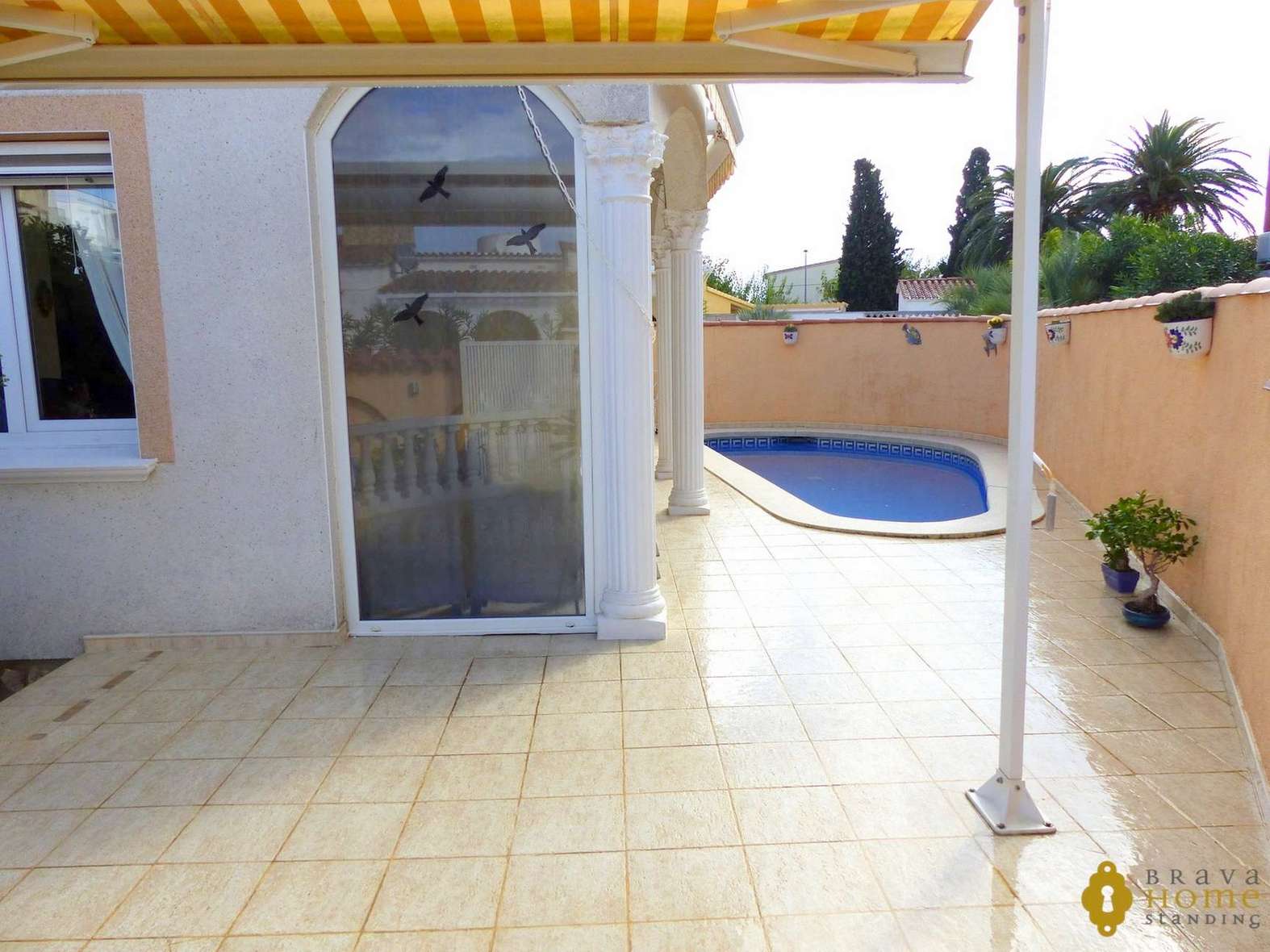Belle maison avec piscine en vente à Empuriabrava