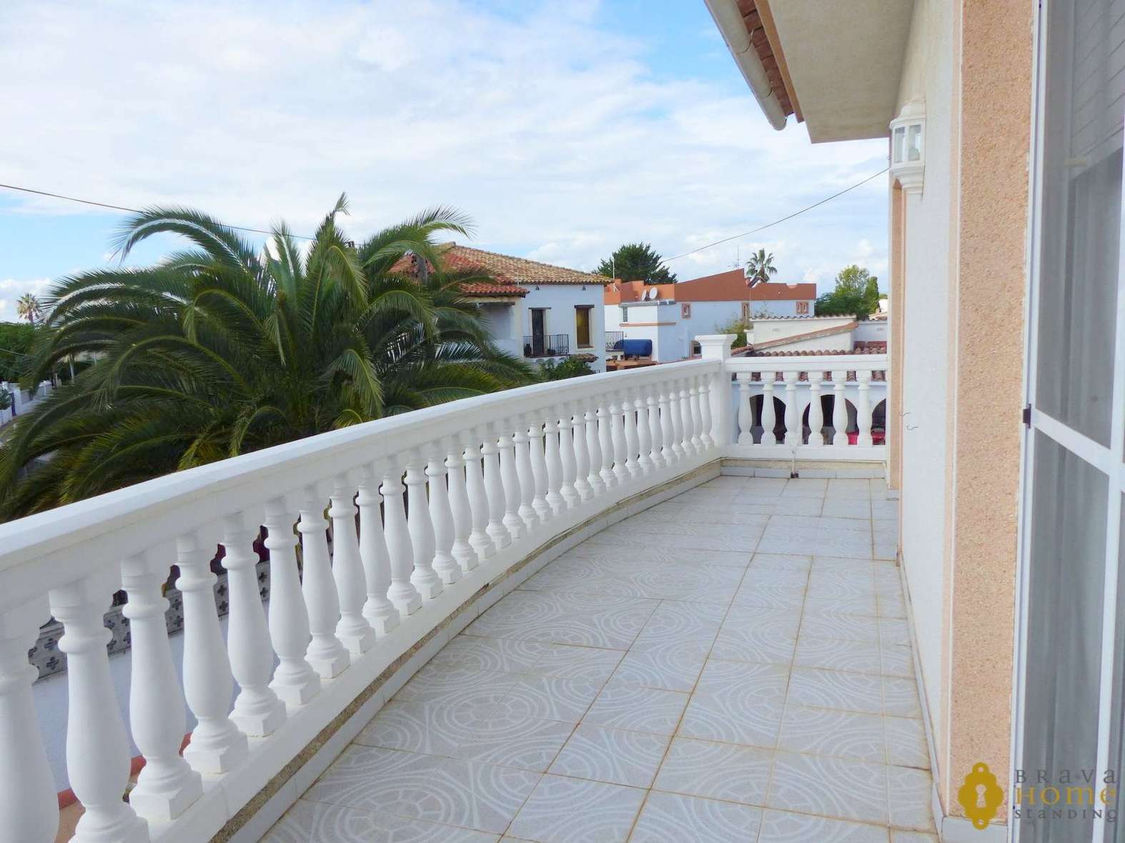 Belle maison avec piscine en vente à Empuriabrava