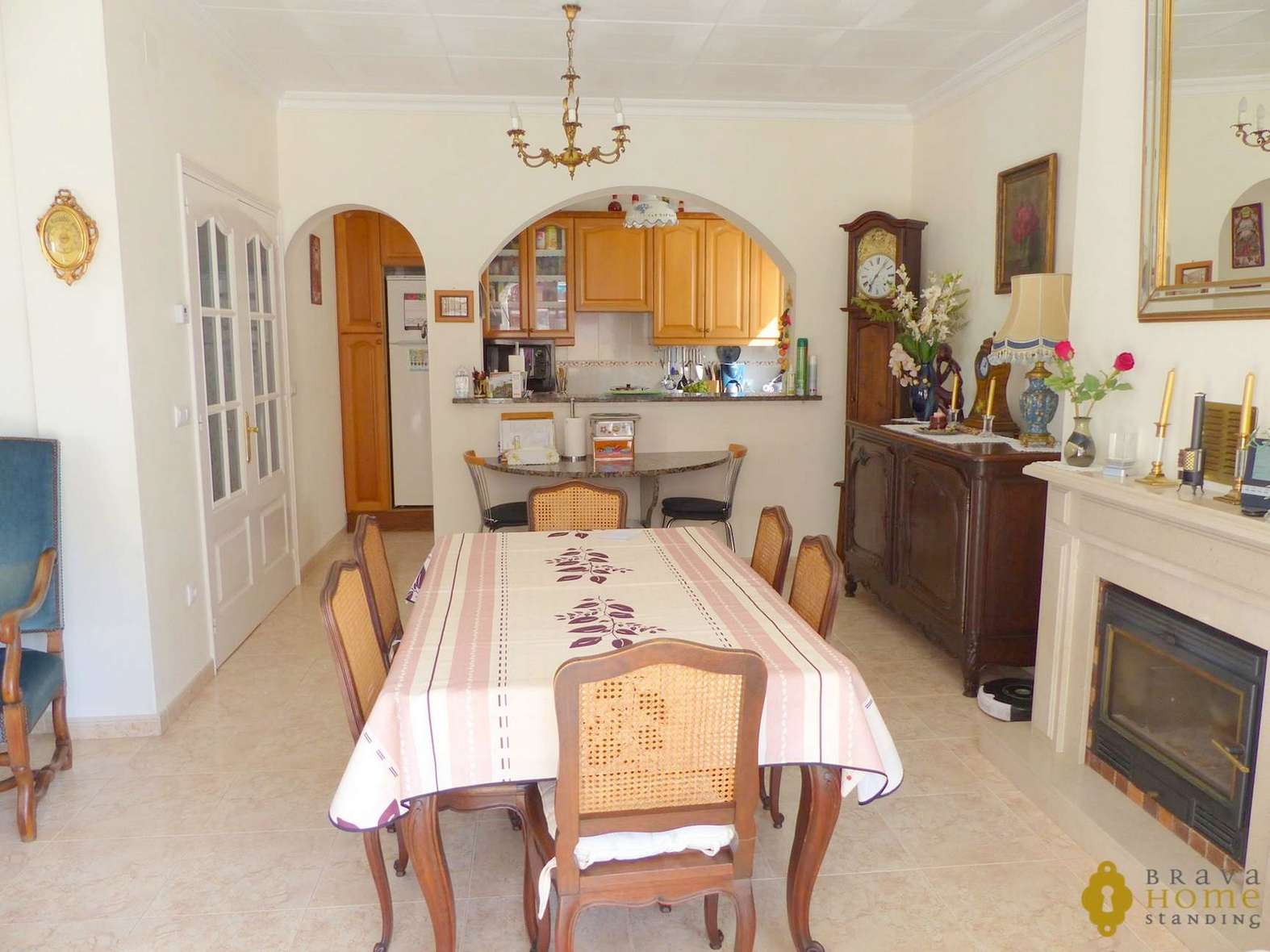 Belle maison avec piscine en vente à Empuriabrava