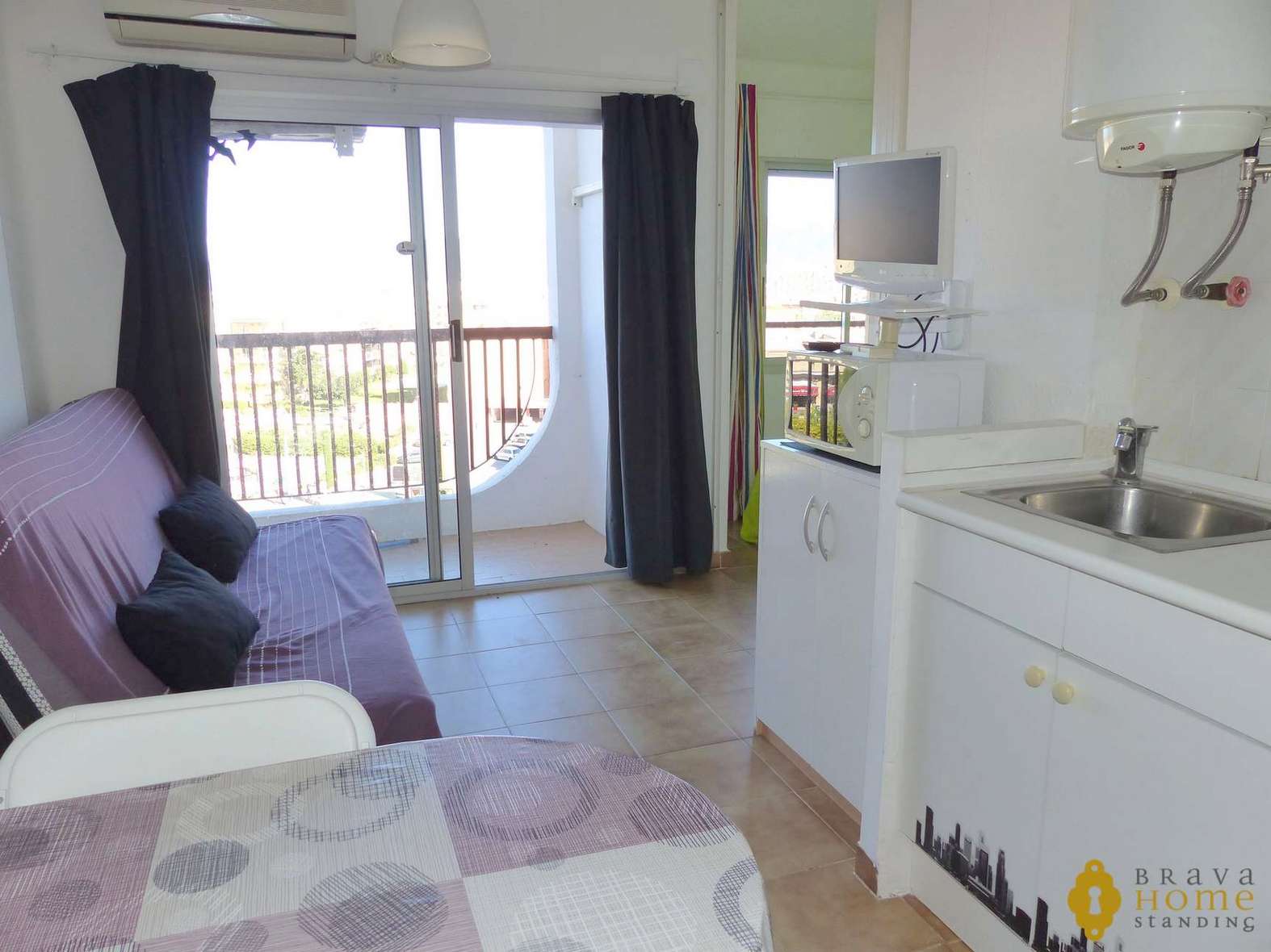 Superbe appartement en 1ère ligne de mer, en vente à Empuriabrava