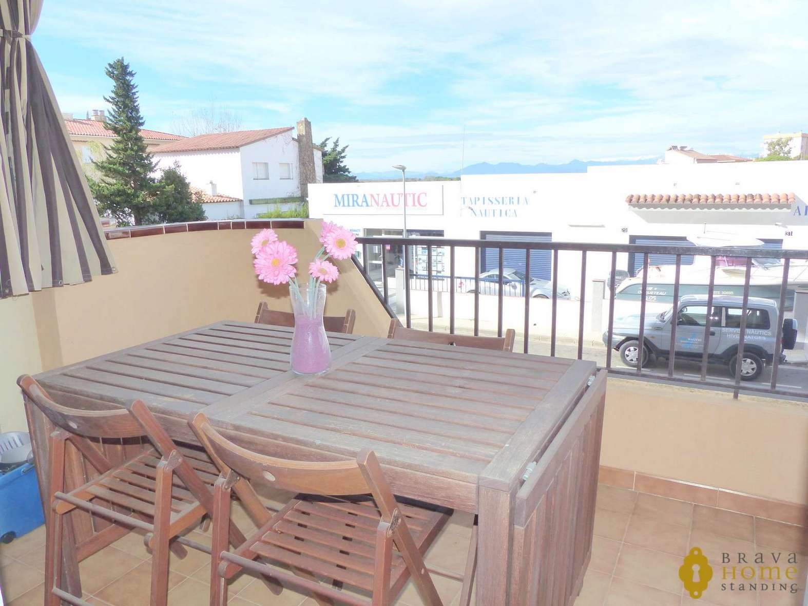 Beautiful apartment close to the beach for sale in Rosas - Santa Margarita