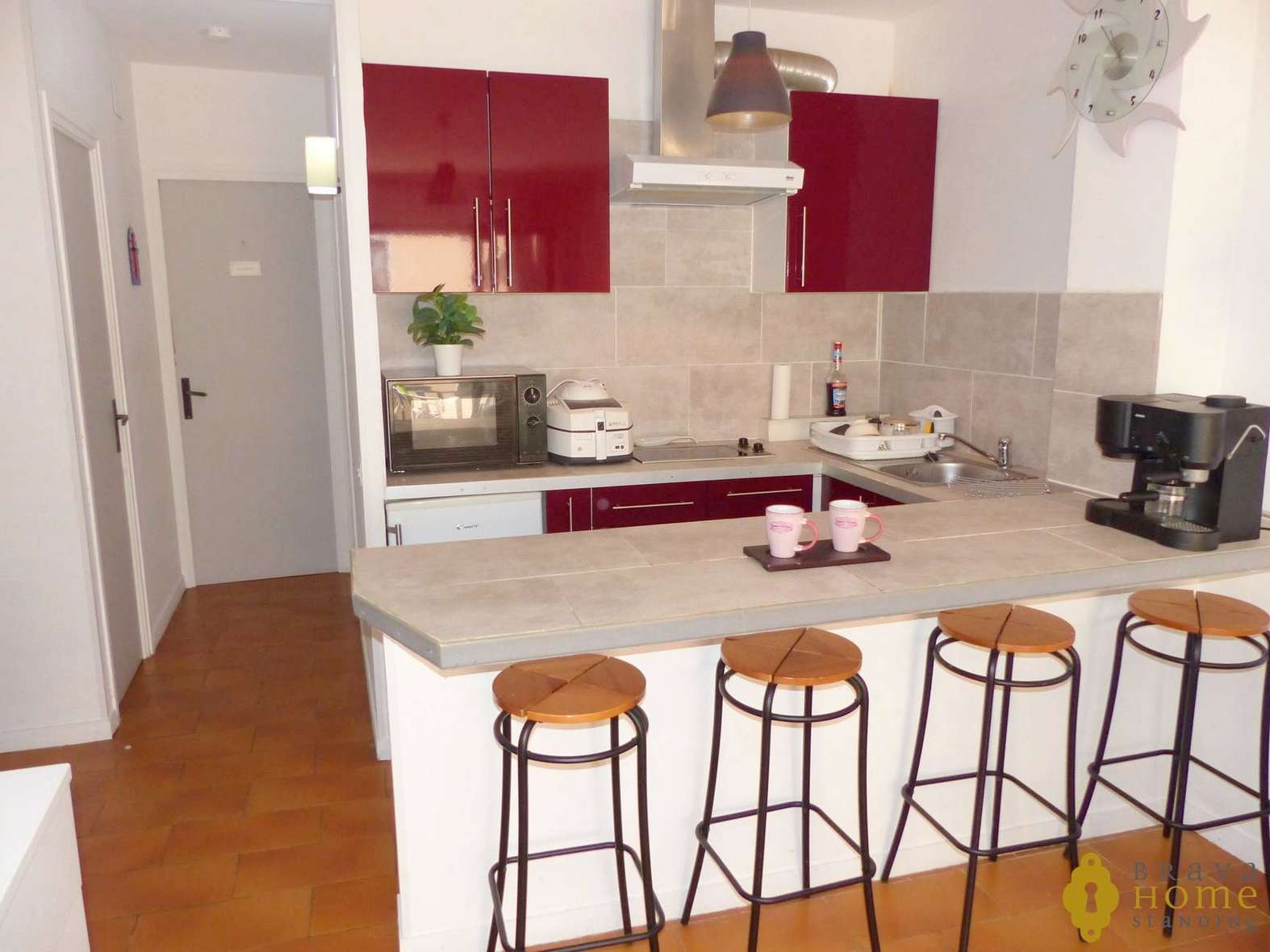 Bonito apartamento de 2 dormitorios a 100m de la playa en venta en Empuriabrava