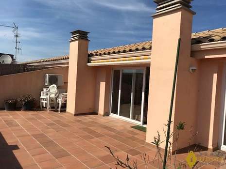 Superbe Duplex dans le centre de Rosas en vente.