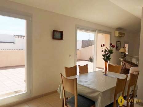 Superbe Duplex dans le centre de Rosas en vente.