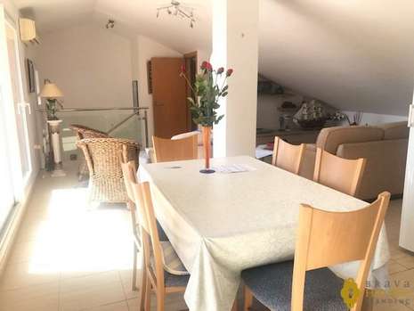 Superbe Duplex dans le centre de Rosas en vente.