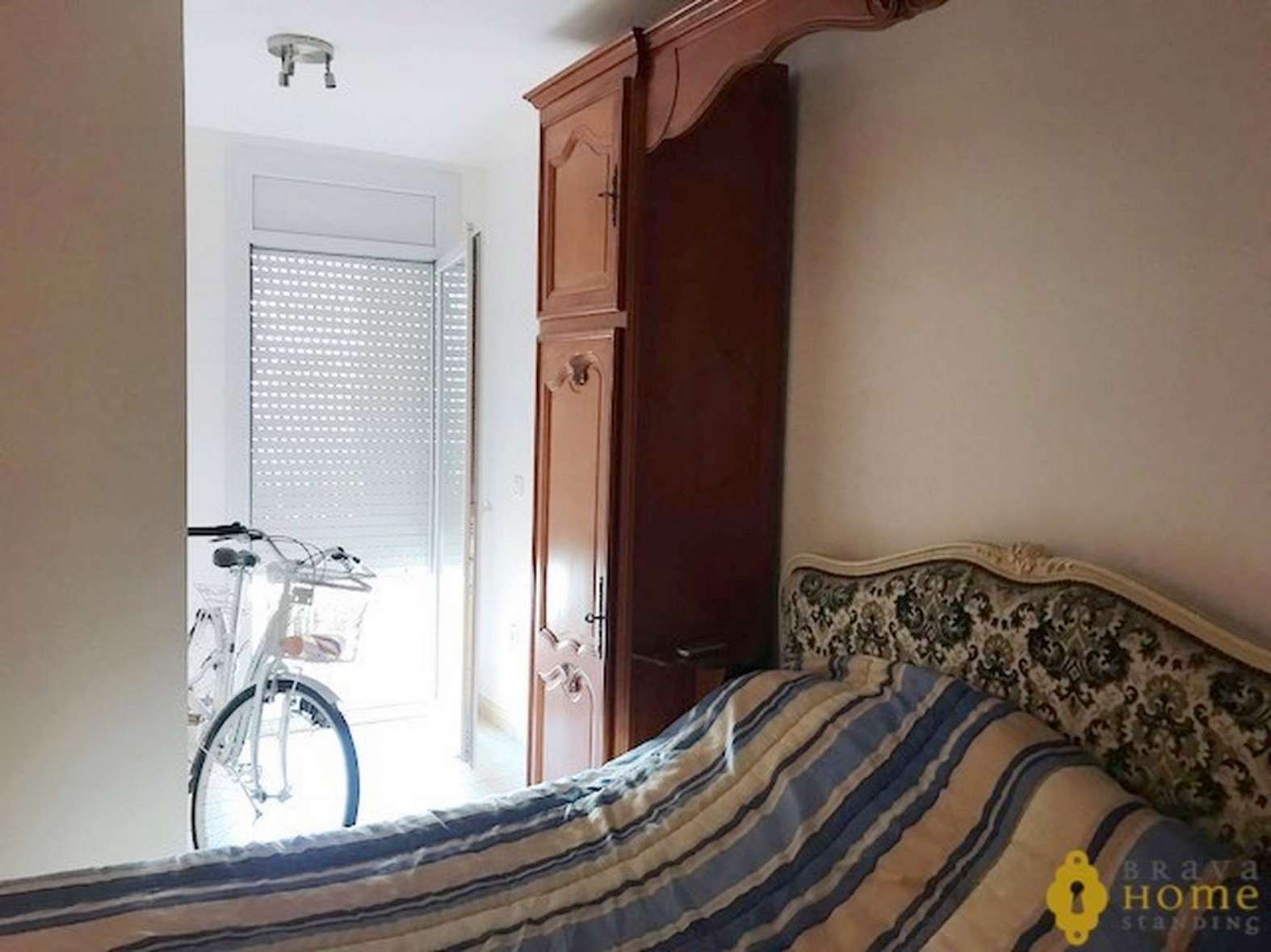 Magnífico dúplex en el centro de rosas en venta.