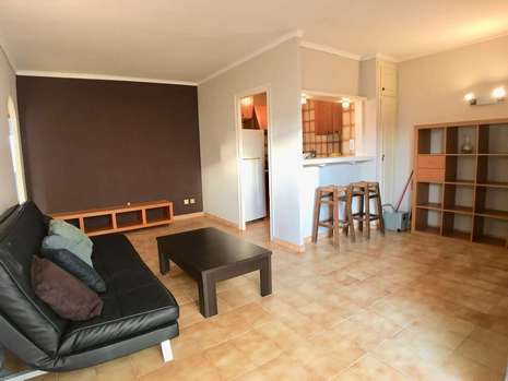 APARTMENT WITH LARGE TERRACE FOR SALE IN EMPURIABRAVA