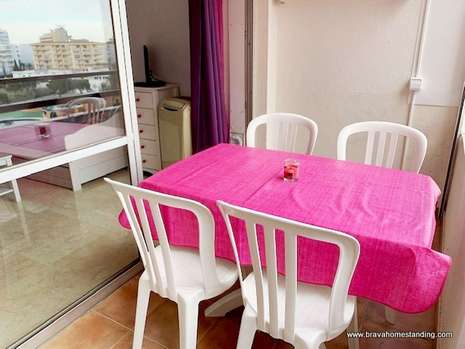 SUPERB STUDIO FOR SALE IN ROSAS