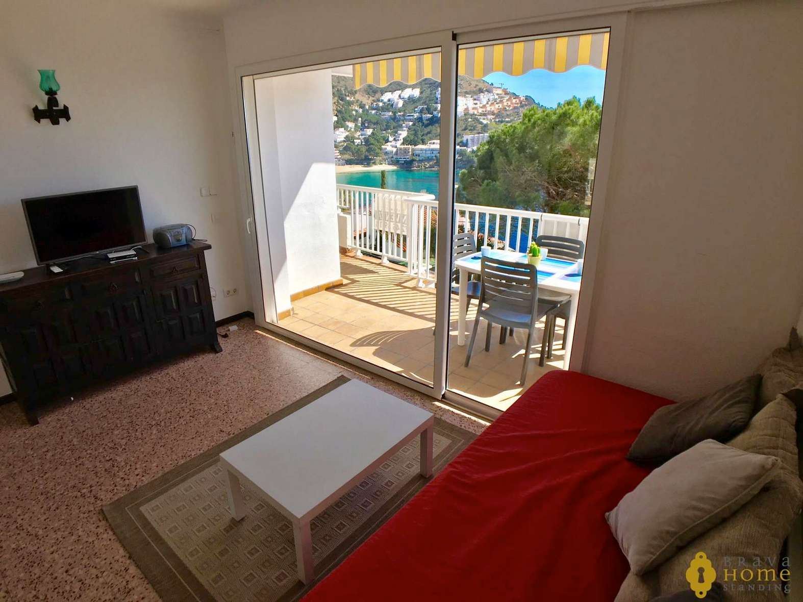 Bonic apartament amb vista al mar i garatge en venda a Roses - Canyelles