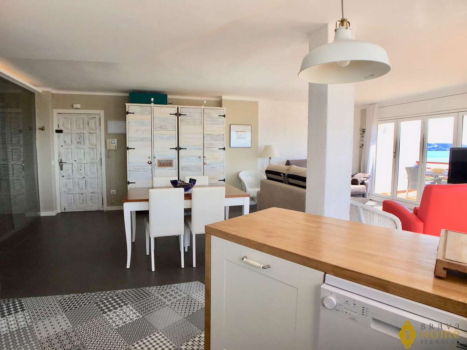 Magnífic apartament a primera línea de mar, en venda a Empuriabrava