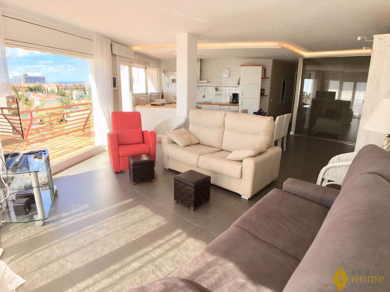 Magnífic apartament a primera línea de mar, en venda a Empuriabrava
