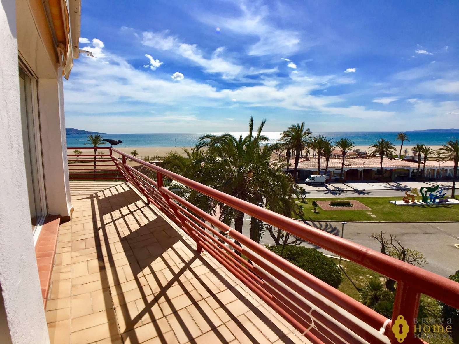 Magnífic apartament a primera línea de mar, en venda a Empuriabrava