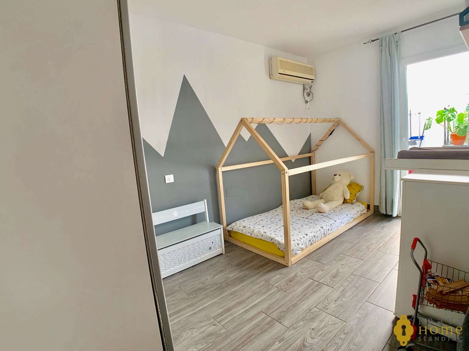 Beautiful renovated apartment with terrace of 70 m2 for sale in Empuriabrava