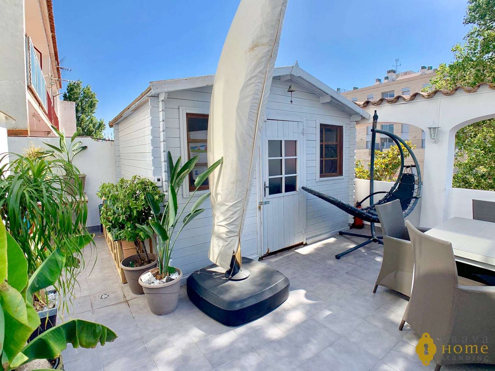 Beautiful renovated apartment with terrace of 70 m2 for sale in Empuriabrava
