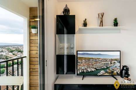 Magnifico estudio cabina cerca de la playa, en venta en Empuriabrava