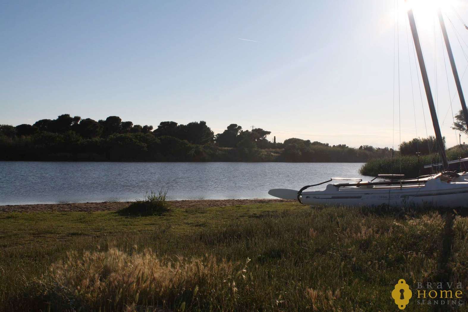 Bonic estudi cabina a prop de la platja, en venda a Empuriabrava