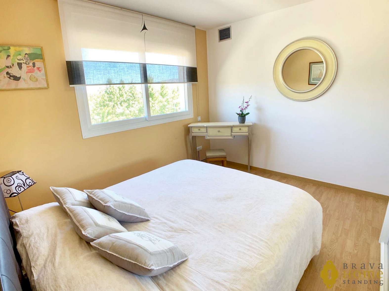 SUPERBE APPARTEMENT MODERNE AVEC PISCINE EN VENTE A EMPURIABRAVA