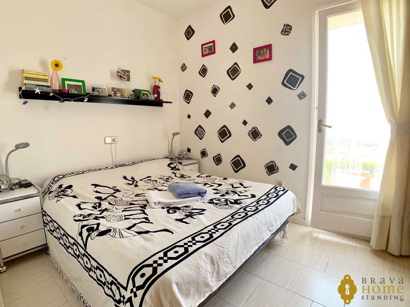 Hermoso chalet de una sola planta con vistas al mar en venta en Palau Saverdera 