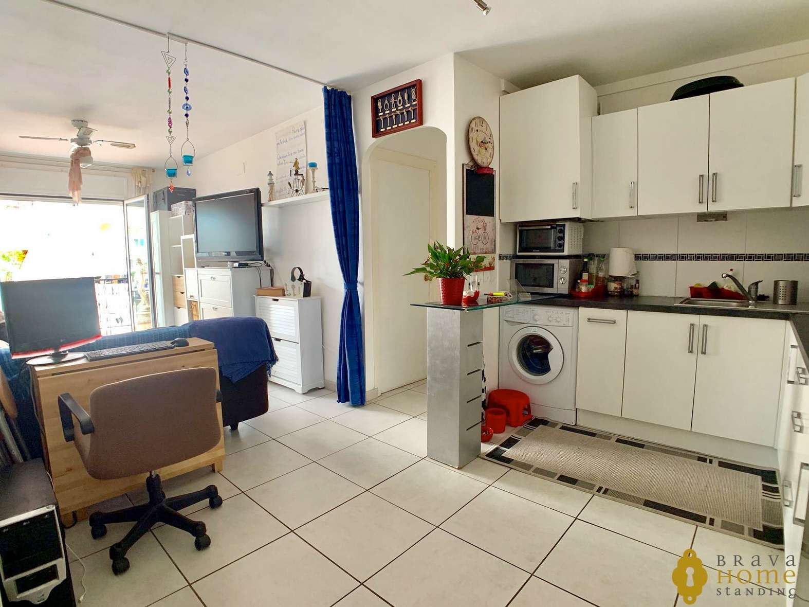 Nice apartment on the canal, with mooring and parking for sale in Empuriabrava