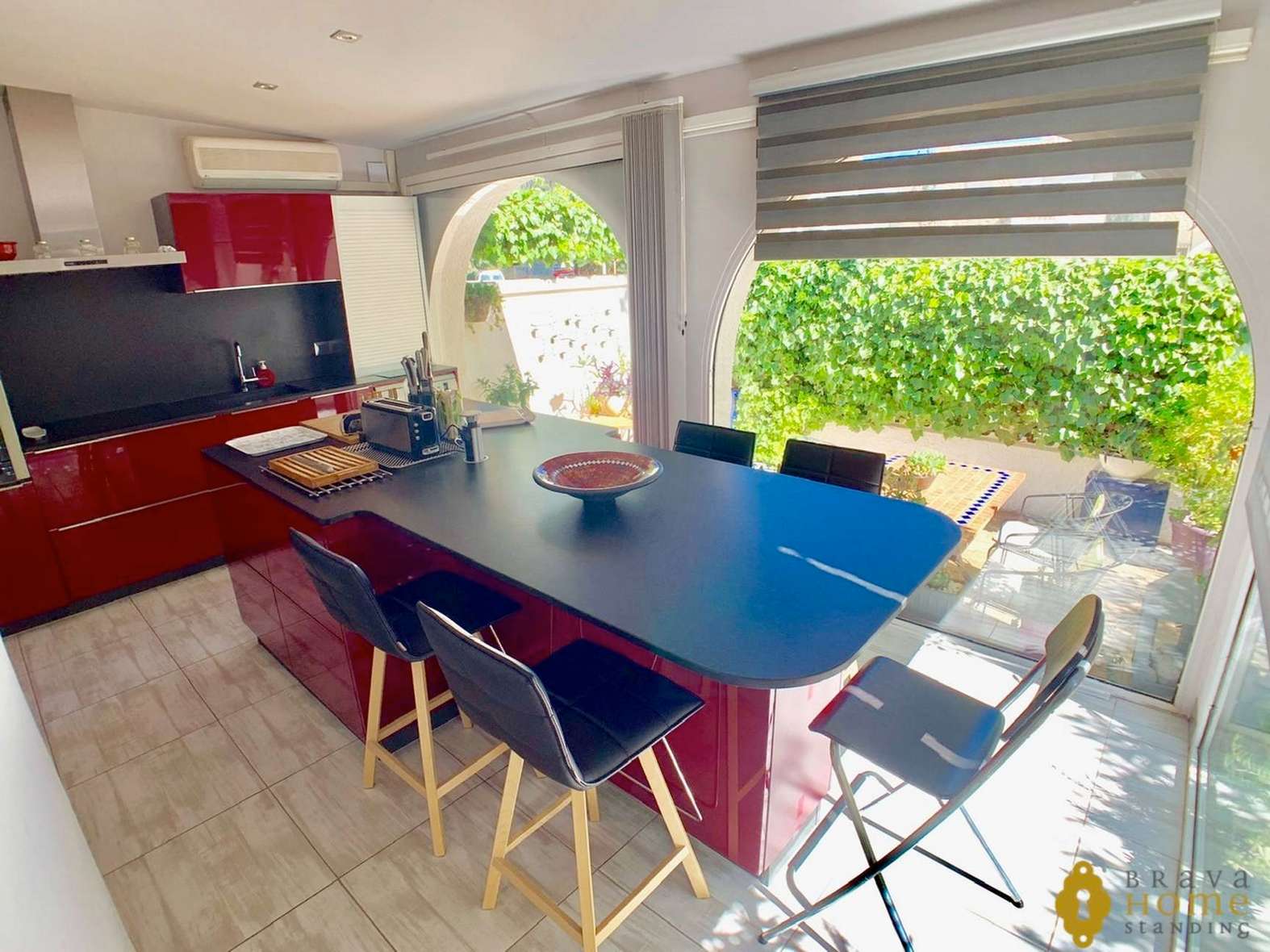 Bonita casa en venta en Empuriabrava