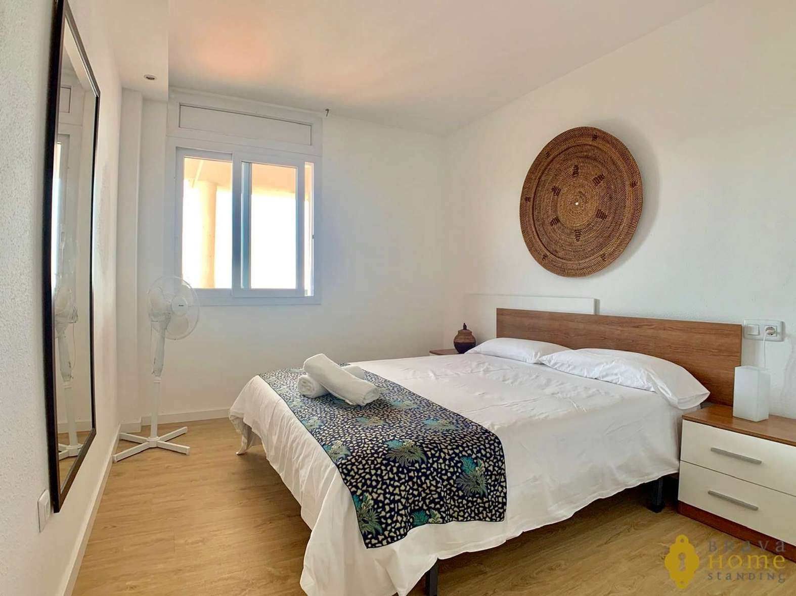 Superbe appartement atico avec vue mer ou montagne, terrasse, jacuzzi, et piscine, en vente à Rosas 