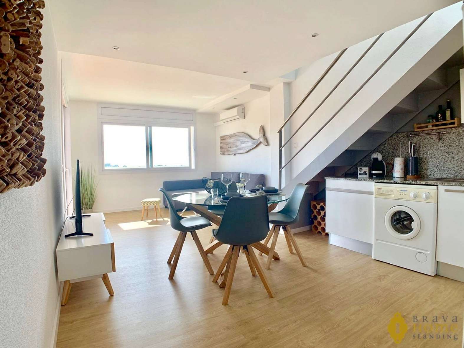 Superbe appartement atico avec vue mer ou montagne, terrasse, jacuzzi, et piscine, en vente à Rosas 