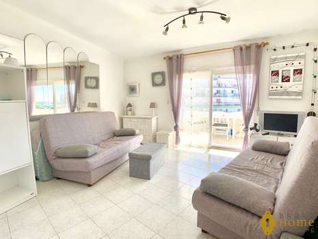 Nice studio with views over the canal, and swimming pool, for sale in Rosas - Santa Margarita
