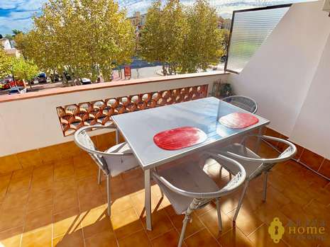 Apartment close to the beach for sale in Empuriabrava
