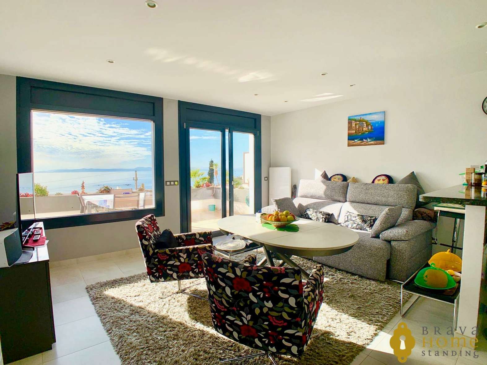 Appartement rénové avec vue mer à 2 minutes à pied de la plage de Canyelles
