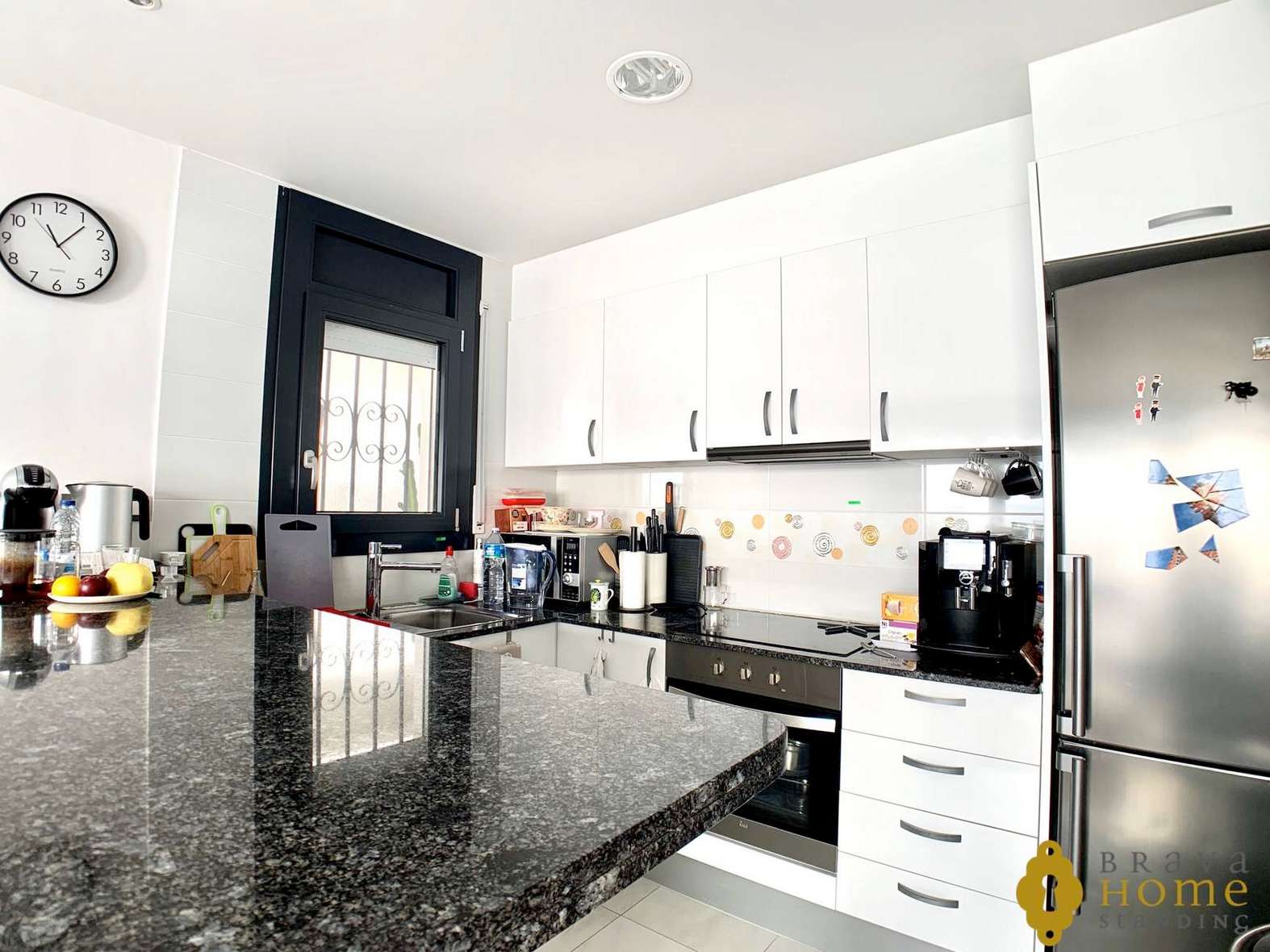 Appartement rénové avec vue mer à 2 minutes à pied de la plage de Canyelles