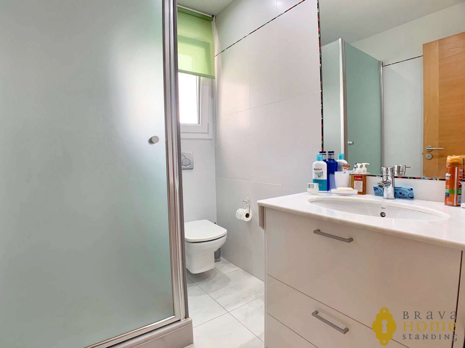 Appartement rénové avec vue mer à 2 minutes à pied de la plage de Canyelles