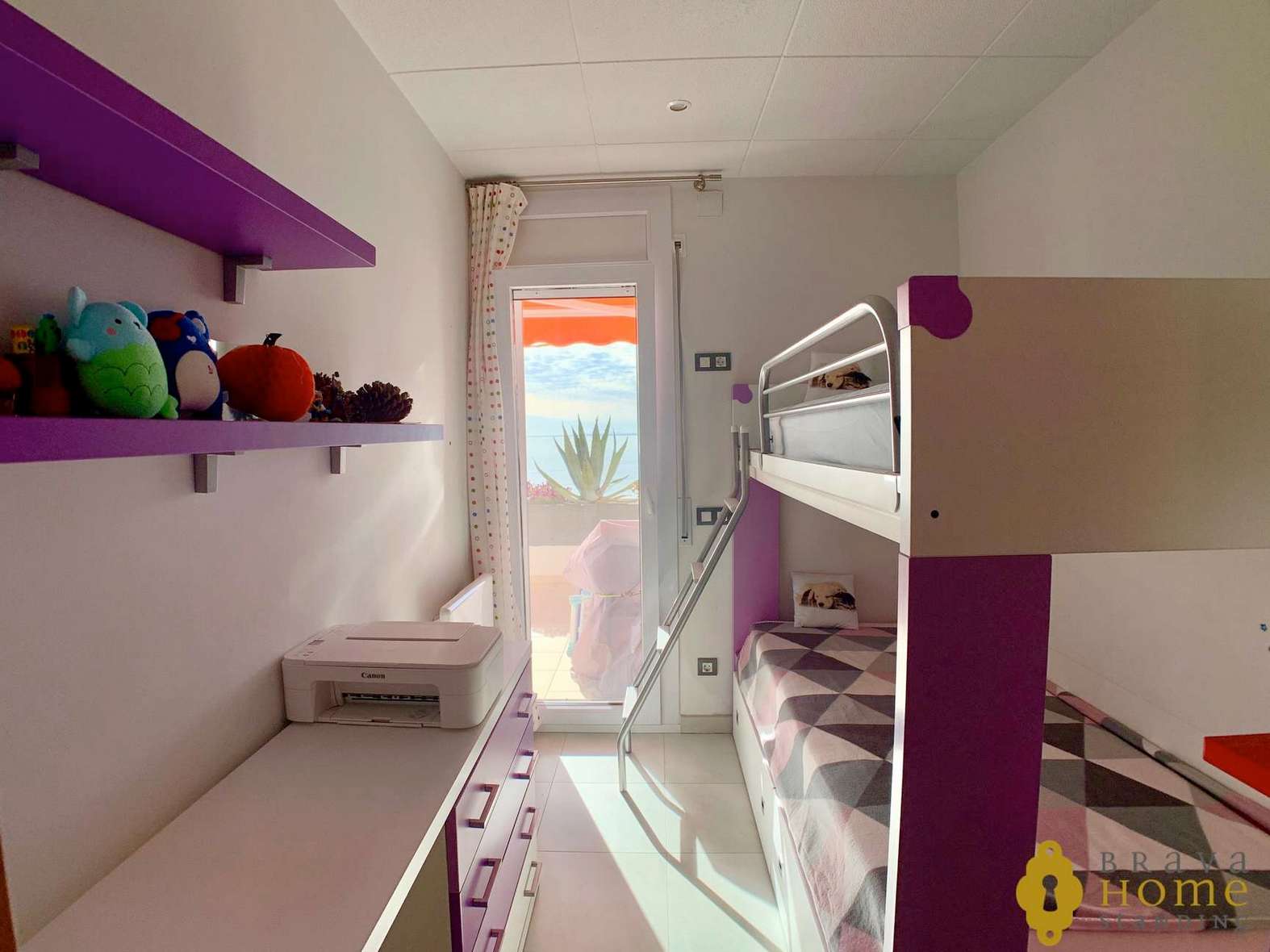 Appartement rénové avec vue mer à 2 minutes à pied de la plage de Canyelles