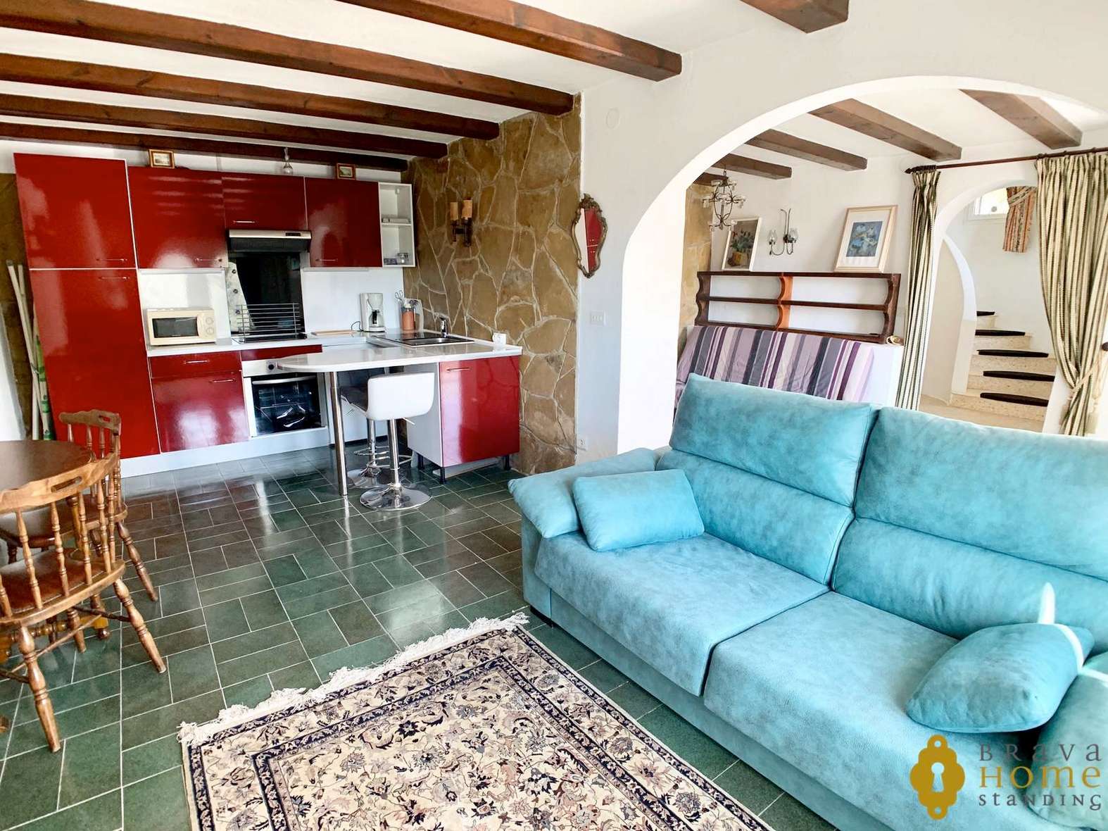 Preciosa casa con vistas al mar y piscina en venta en Rosas